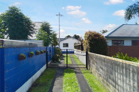 Photo of property in 127a Swanson Road, Henderson, Auckland, 0610