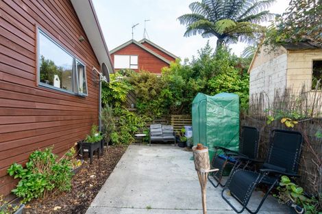 Photo of property in 96a Larsen Crescent, Tawa, Wellington, 5028