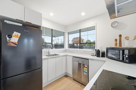 Photo of property in 1/54 Aorangi Road, Bryndwr, Christchurch, 8053