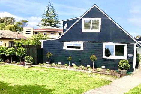 Photo of property in 161 Karewa Parade, Papamoa Beach, Papamoa, 3118