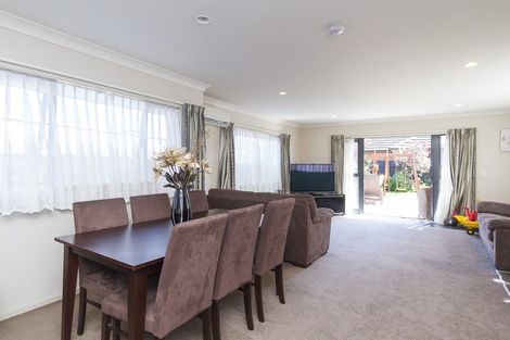 Photo of property in 32 Moana Grove, Waiwhetu, Lower Hutt, 5010