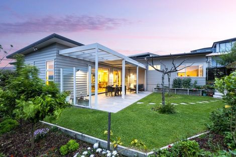 Photo of property in 4 Manhattan Rise, Orewa, 0931