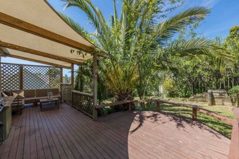 Photo of property in 11 Falls View Road, Haruru, 0204