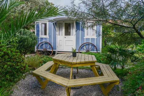 Photo of property in 331 Clifton Road, Te Awanga, 4102