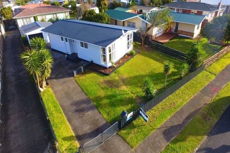 Photo of property in 8 Quennell Avenue, Favona, Auckland, 2024
