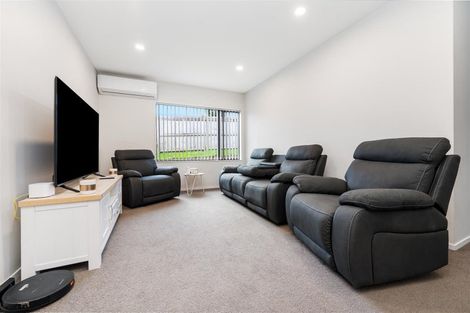 Photo of property in 112 Parkview Drive, Gulf Harbour, Whangaparaoa, 0930