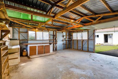 Photo of property in 7 Tarahua Road, Vogeltown, New Plymouth, 4310