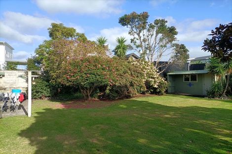 Photo of property in 8 Finch Street, One Tree Point, 0118