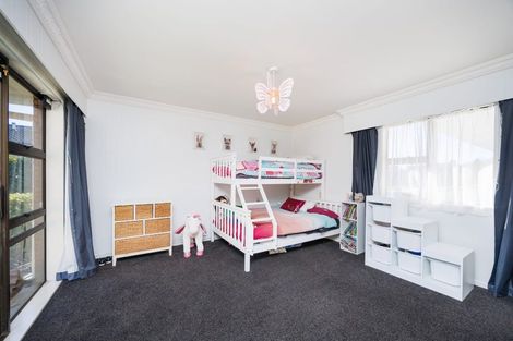 Photo of property in 18 Kentucky Way, Awapuni, Palmerston North, 4412