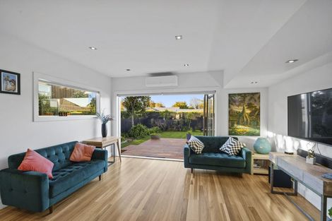 Photo of property in 65 Main Road, Redcliffs, Christchurch, 8081