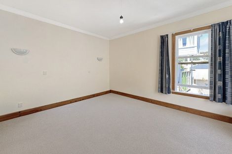 Photo of property in 123a Glenmore Street, Kelburn, Wellington, 6012