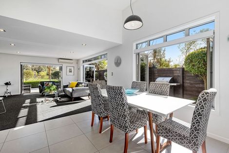 Photo of property in 8 Jellicoe Drive, Hamilton East, Hamilton, 3216