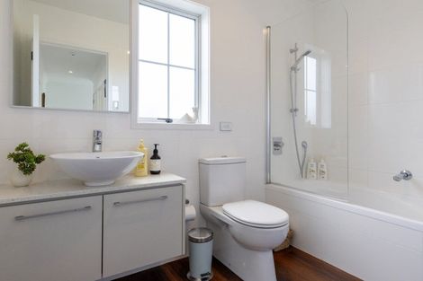 Photo of property in 49 Chateau Crescent, Rangatira Park, Taupo, 3330