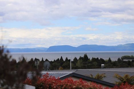 Photo of property in 28 Kahotea Drive, Motuoapa, Turangi, 3382