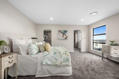 Photo of property in 8 Lumber Rise, Swanson, Auckland, 0614