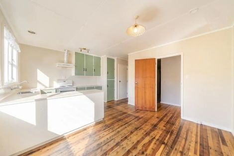 Photo of property in 29 Thomson Grove, Stokes Valley, Lower Hutt, 5019