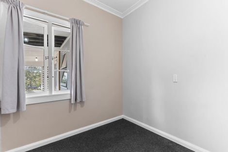 Photo of property in 20 Frankley Road, Westown, New Plymouth, 4310