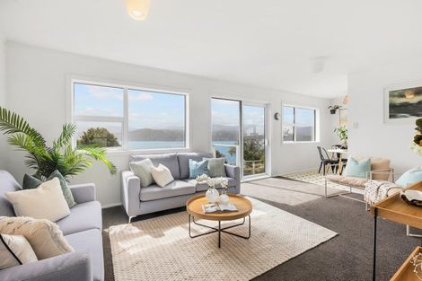 Photo of property in 7 Bowes Crescent, Strathmore Park, Wellington, 6022