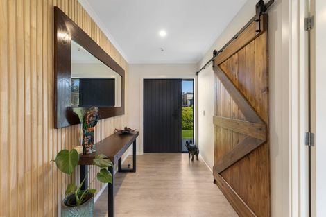 Photo of property in 12 Sawdon Street, Wanaka, 9305