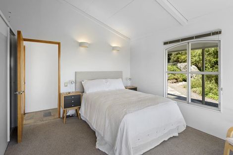 Photo of property in 1 Halcyon Way, Cashmere, Christchurch, 8022