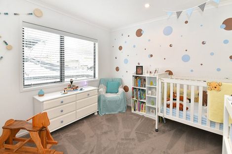 Photo of property in 27 The Circle, Manly, Whangaparaoa, 0930