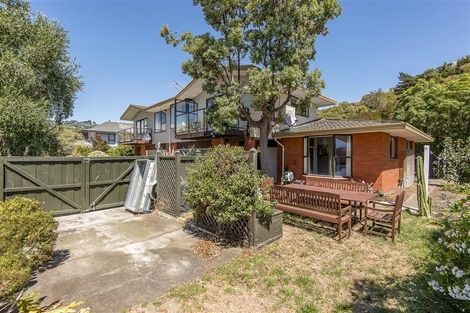 Photo of property in 2/18a Taupata Street, Redcliffs, Christchurch, 8081