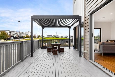 Photo of property in 4 Hea Road, Hobsonville, Auckland, 0616