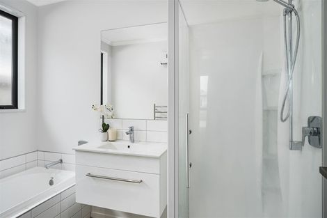 Photo of property in 14 George West Square West, Wigram, Christchurch, 8025