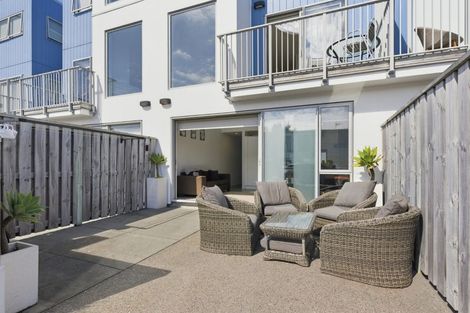 Photo of property in 31 Reynolds Place, Papamoa Beach, Papamoa, 3118