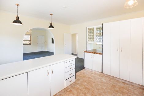 Photo of property in 9 Shamrock Street, Takaro, Palmerston North, 4412