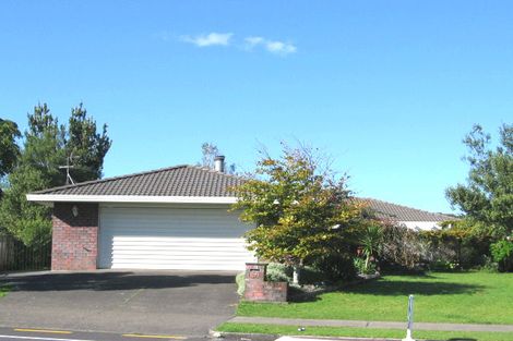 Photo of property in 36 Meadowland Drive, Somerville, Auckland, 2014