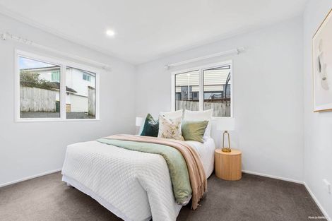 Photo of property in 65 Zara Court, Windsor Park, Auckland, 0632