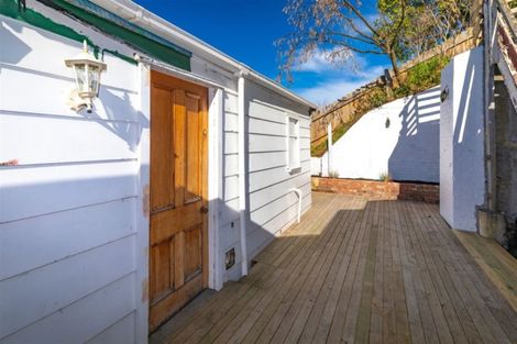 Photo of property in 27 Voelas Road, Lyttelton, 8082