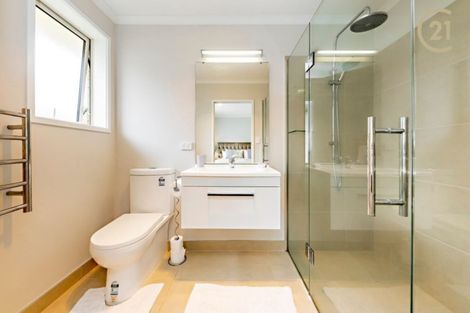 Photo of property in 3 Rohea Place, Opaheke, Papakura, 2113