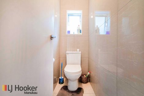 Photo of property in 61 Christmas Road, Manurewa, Auckland, 2102