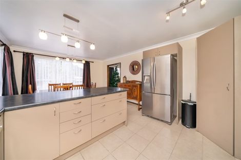 Photo of property in 30 Larchmont Grove, Totara Park, Upper Hutt, 5018