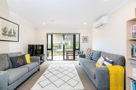Photo of property in 41 Barnea Circle, Glen Eden, Auckland, 0602