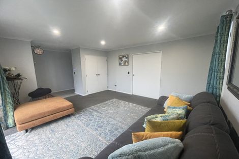 Photo of property in 10 Hopuni Way, Takanini, 2112