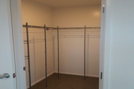 Photo of property in 112 Kaurinui Crescent, One Tree Point, 0118