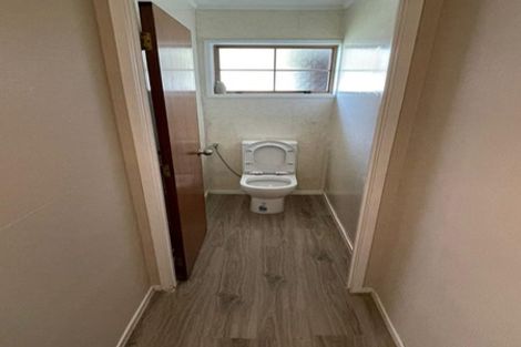 Photo of property in 2 Fitzwater Place, Henderson, Auckland, 0612