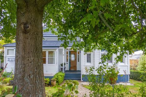 Photo of property in 29 Queen Street, Cambridge, 3434