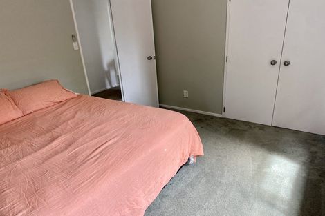 Photo of property in 10 Bill Phillip Place, Clendon Park, Auckland, 2103