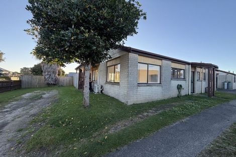 Photo of property in 121a Dickson Road, Papamoa Beach, Papamoa, 3118
