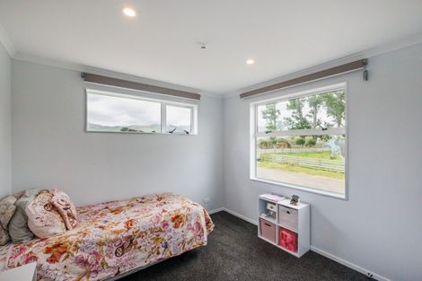 Photo of property in 78 Tamatarau Road, Tokomaru, Palmerston North, 4474