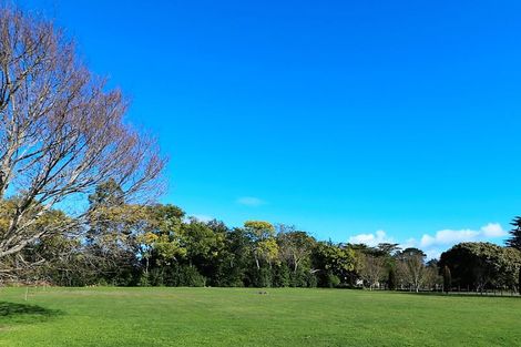 Photo of property in 64 Richmond Road, Carterton, 5713