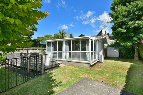 Photo of property in 23 Lillian Place, Orewa, 0931