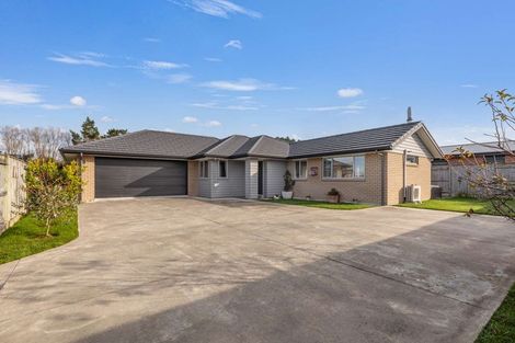 Photo of property in 28 Monarch Drive, Ashhurst, 4810
