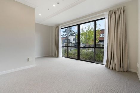 Photo of property in 2/132 Stancombe Road, Flat Bush, Auckland, 2016