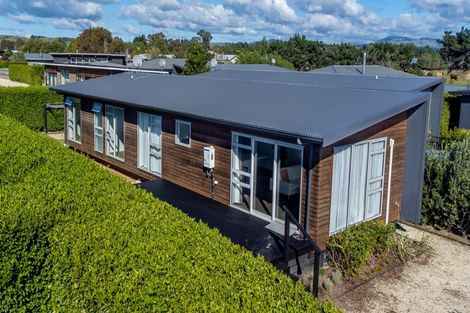 Photo of property in 15 Tuscan Lane, Martinborough, 5711