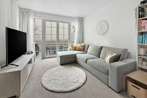 Photo of property in 39 Little George Street, Thorndon, Wellington, 6011